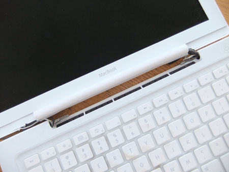 broken-my-macbook01