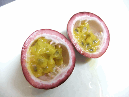 eat-passion-fruits-02