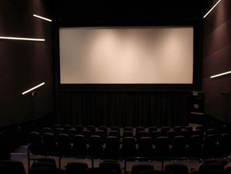 movie-2012-at-landmark-theatres03
