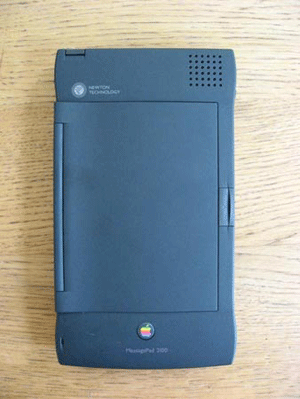 newton-messagepad-2100-02