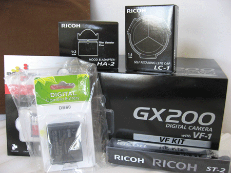 unboxing-ricoh-gx200-view-finder-kit-and-more02
